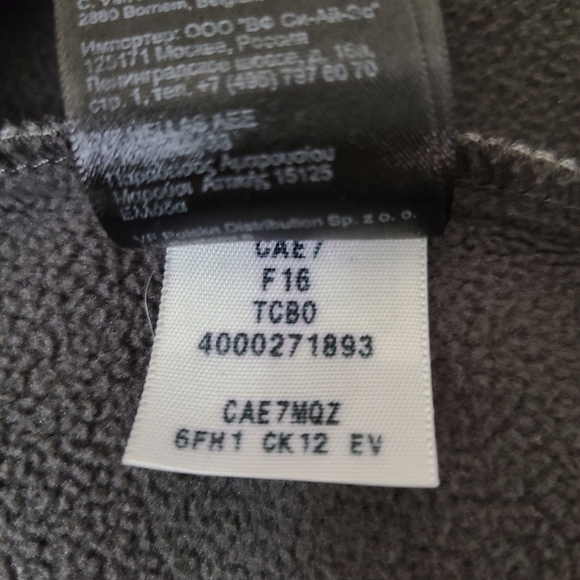 The North Face men's gray zip-up jacket, sz XL (PTP 25") - Picture 10 of 15